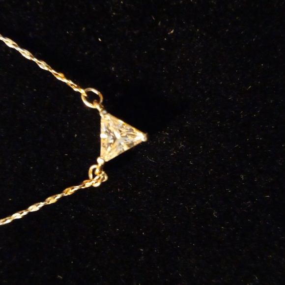 A 14 inch choker necklace with a crystal encrusted tringle. - Picture 2 of 3